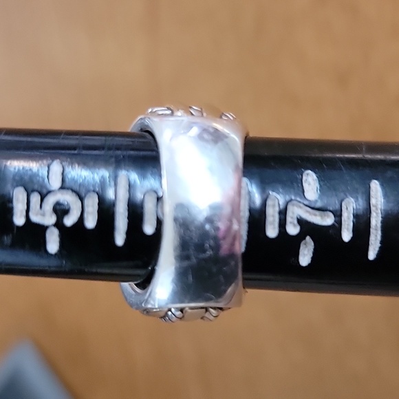 David Yurman Crossover Ring In Sterling Silver with 14k Yellow Gold - Picture 9 of 9